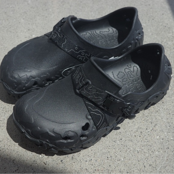 Crocs All Terrain Atlas Clog - Picture 2 of 12